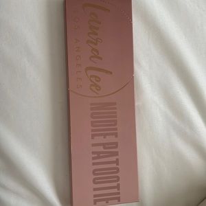 Laura Lee’s Nudie patootie palette
